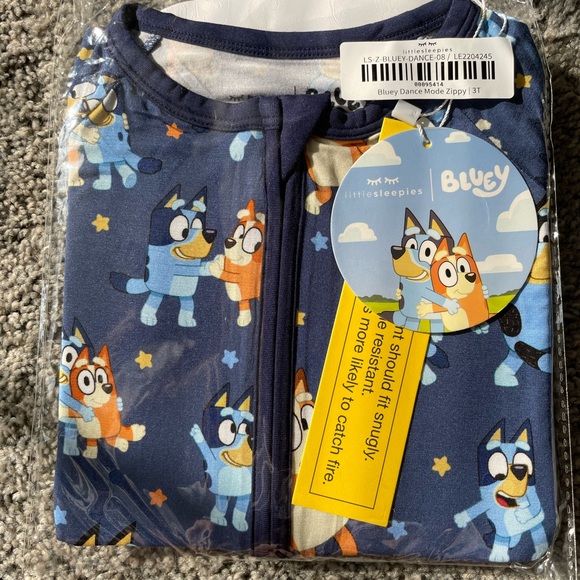 Little Sleepies Bluey Dance Mode Zippy NWT (never removed from plastic) - Picture 4 of 6